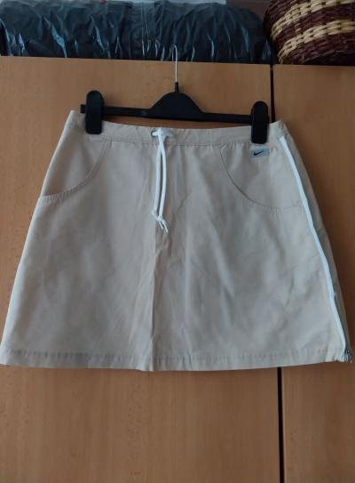 Divči sukně velikost S
