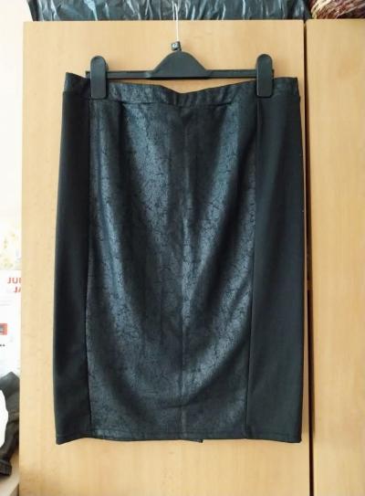 Dámská sukně velikost L
