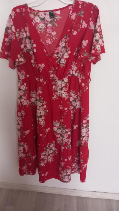 Dámské šaty velikost XL