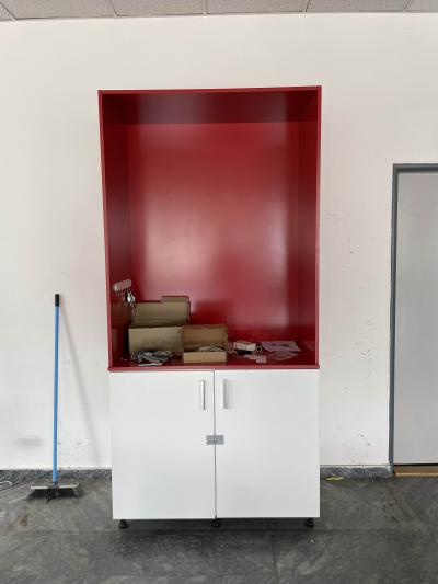 Skříň z kanceláře