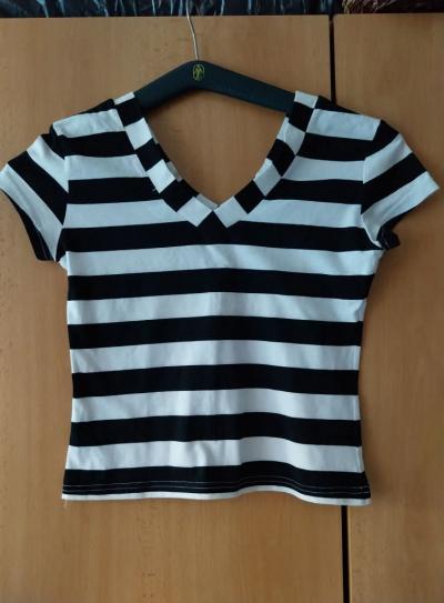 Dámské tričko velikost S