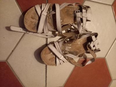 Dámské sandaly Baťa vel 40