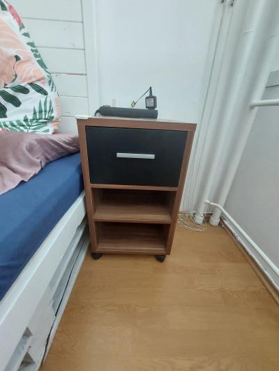 Daruji 2 noční stolky