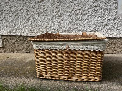 Proutěný koš na prádlo