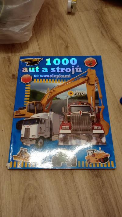 Sešit auta a stroje s nálepkami - již vylepený