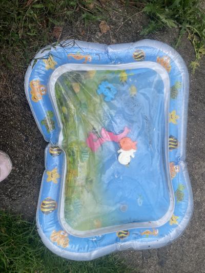 Interaktivní nafukovací hračka pro děti