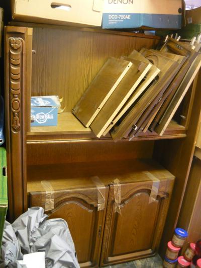 Pěkná rustikální stěna za odvoz, skládá se cca z 9 částí