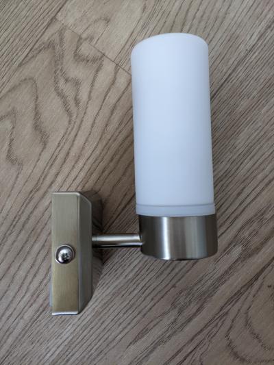 Daruji nástěnnou lampičku Globo - Brno