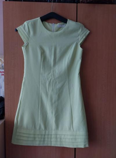 Dámské šaty velikost S