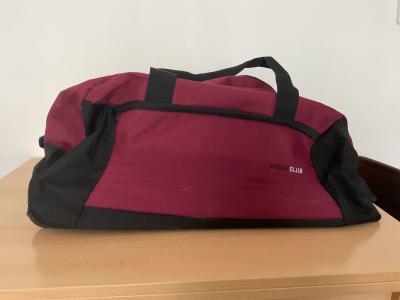 Cestovní taška na kolečkách