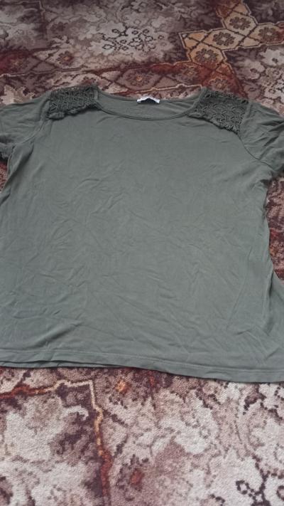 Dívčí tričko velikost 158