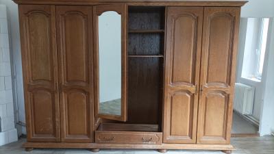 nábytek - skříně