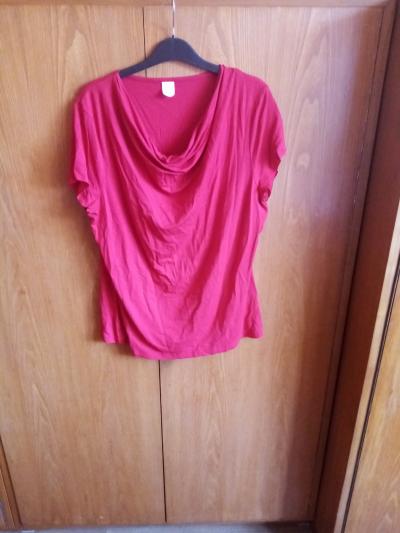 tričko  příjemné 42