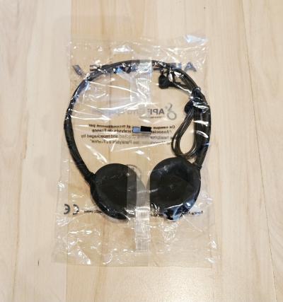 Stereo sluchátka - nová