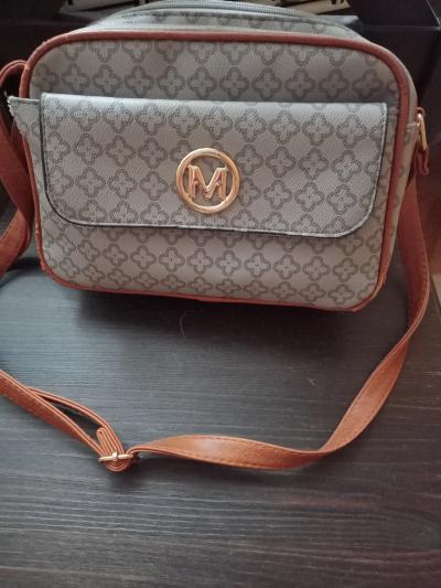 Malá dámská kabelka