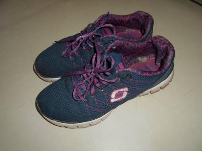 Sportovní boty Skechers relaxed fit  vel. 40