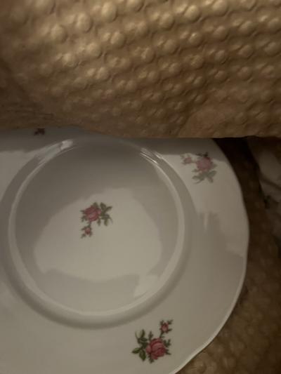 Hrnečky, sklenice, talíře