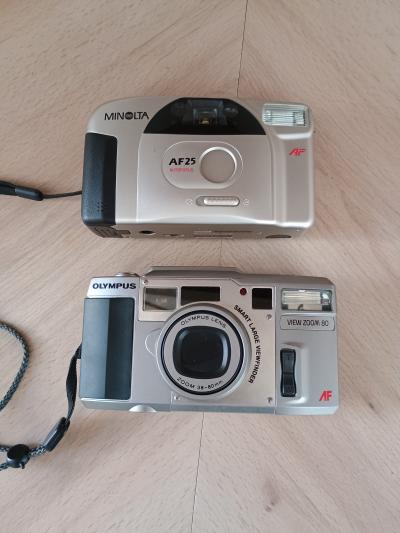 2x fotoaparát na klasický film