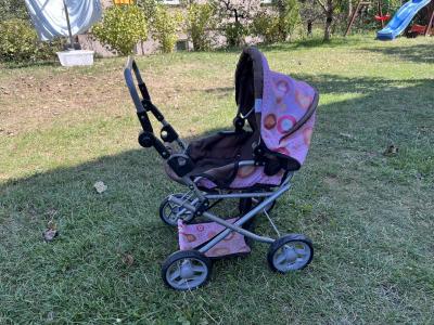 Kočárek pro panenky