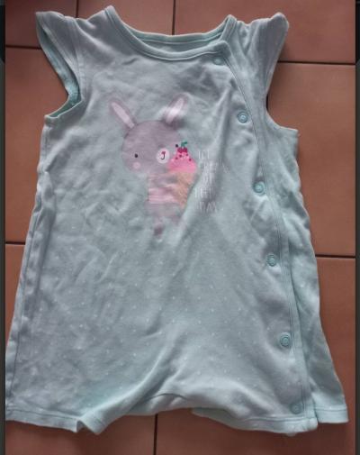 Body vel. 74 se zajickem