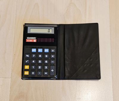 Solární kalkulačka Casio