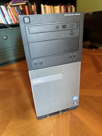 PC 2x DELL, 1x hp