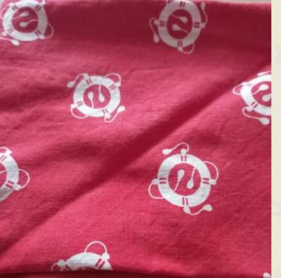 Bavlněný červený šátek