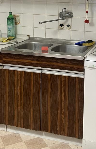 Skříňka s dřezem