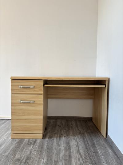 Psací/kancelářský stůl