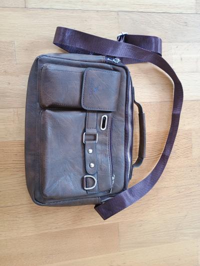 Pánská malá hnědá taška