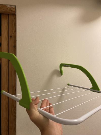 malý sušák k zavěšení