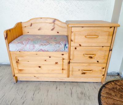 Skříňka s úložným prostorem