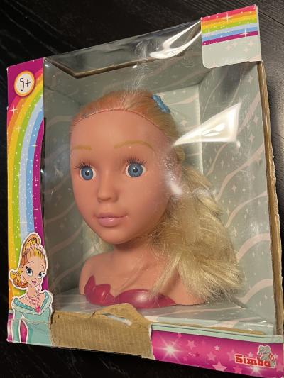 Hlava panenky - kadeřnice