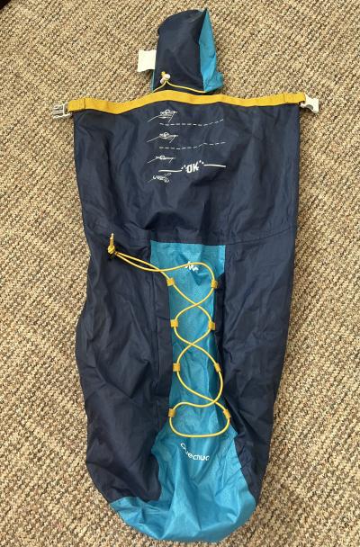 Zdarma-Modrý skladný baťůžek