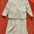 Dámský světlý retro kostým