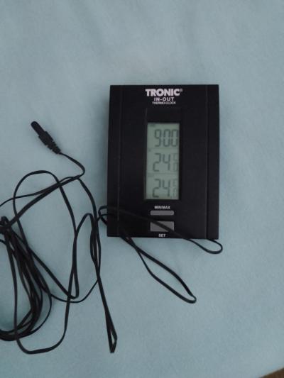 Digitální teploměr