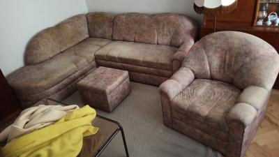 Rozkládací pohovka a křeslo