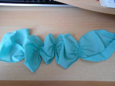 Látka původně mašle do vlasů na cokoliv