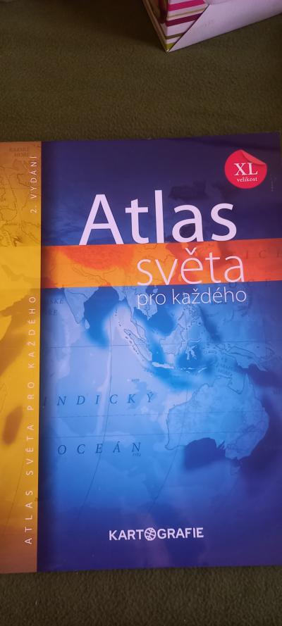 Daruji Atlas sveta, malinko pouzity