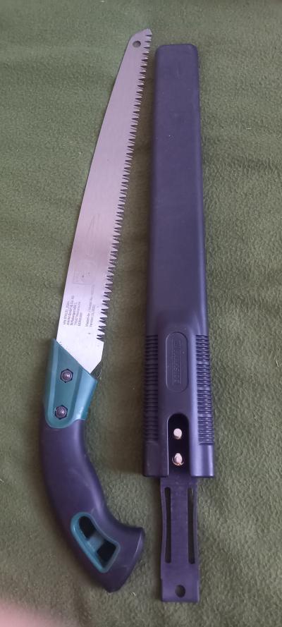 Daruji zahradní pilu PARKSIDE včetně plast pouzdra hg06097