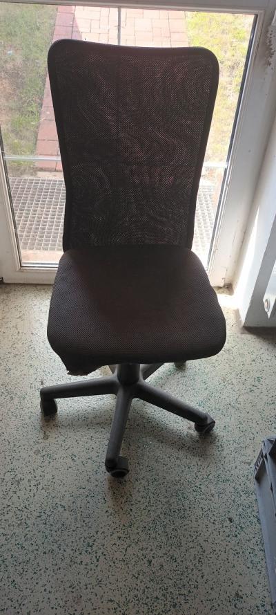 Použité kolečkové/kancelářské křeslo