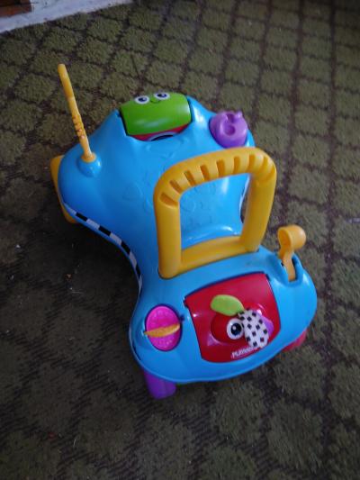 Odstrkovadlo/chodítko