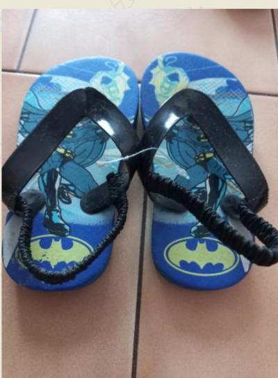 Žabky nové s páskem 18cm