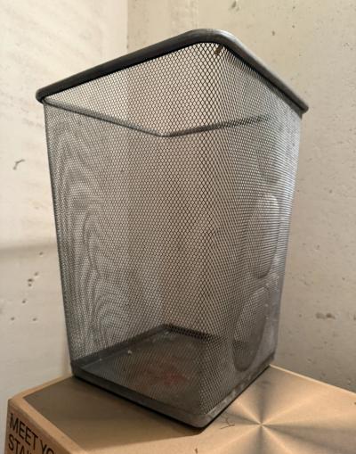 Drátěný odpadkový koš