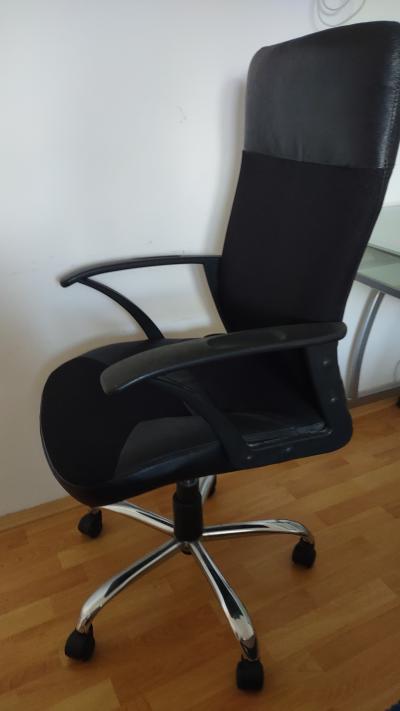 Kancelářská židle