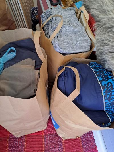 Chalpecké oblečení vel. 3-5 let