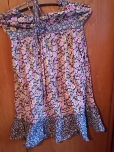 hezké letní šatičky menší 136