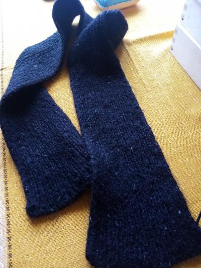 pěkná černá šála