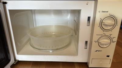 Mikrovlnka GM Electronic