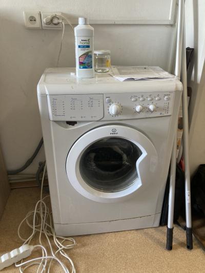 Daruji za odvoz pračku